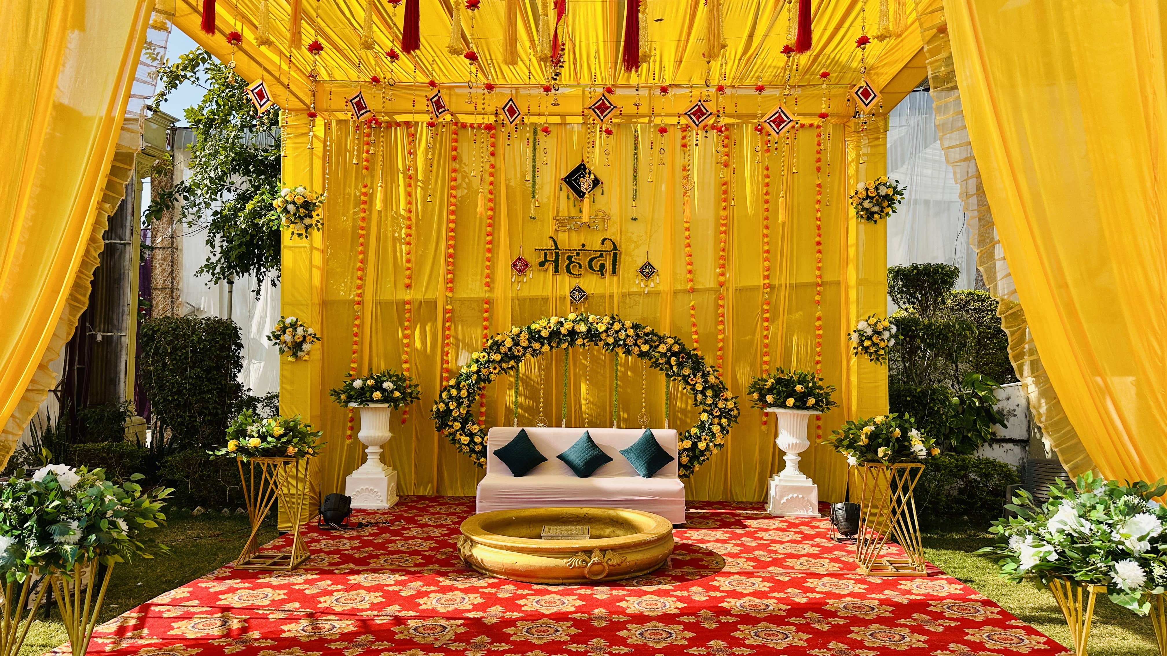Mehendi decor at Ramji Mandapam